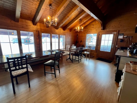 4 1/2 Zimmer Ferienwohnung / Dauermiete an der Lenk im Simmental 8