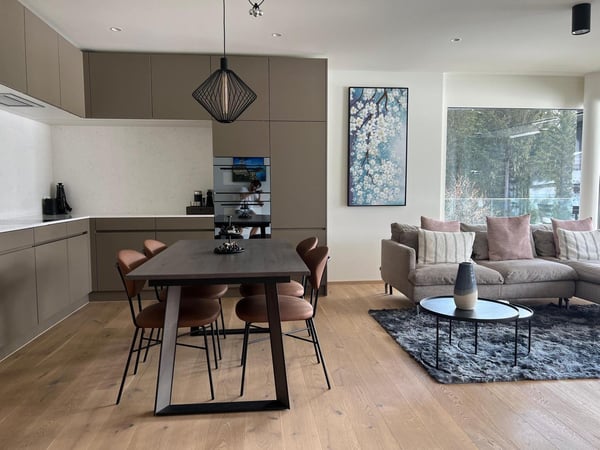 Exklusive 4-Zimmer-Neubau-Erstwohnung mit See- und Bergblick in Arosa 4