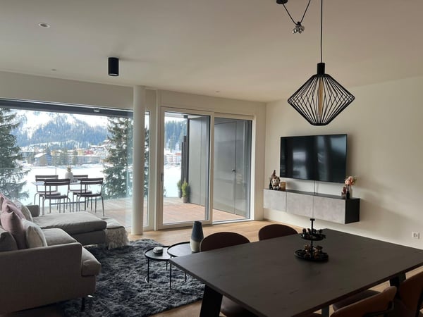 Exklusive 4-Zimmer-Neubau-Erstwohnung mit See- und Bergblick in Arosa 8