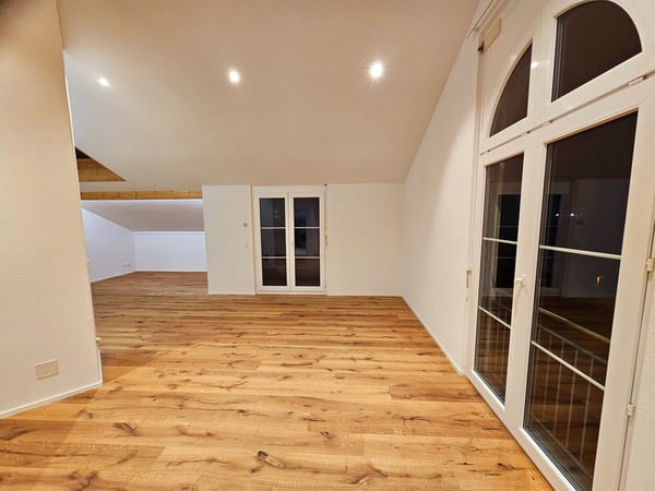Helle 2.5-Zimmer-Wohnung mit Balkon und schöner Aussicht in Erlinsbach 2