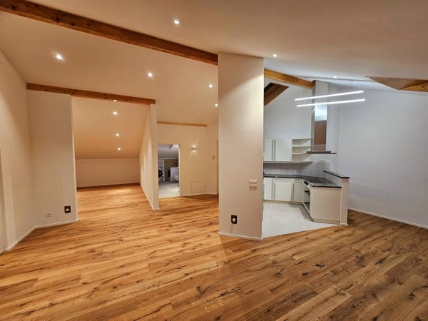 Helle 2.5-Zimmer-Wohnung mit Balkon und schöner Aussicht in Erlinsbach 3