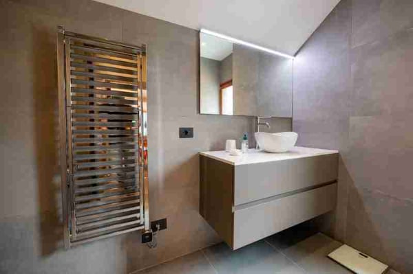 Maison individuelle de charme à Varzo – 5,5 pièces avec vue et balcon 15