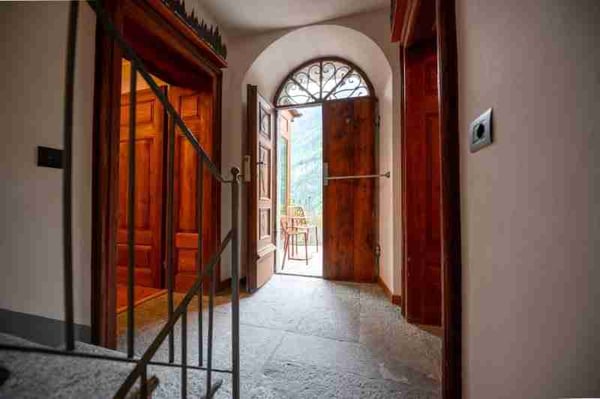 Maison individuelle de charme à Varzo – 5,5 pièces avec vue et balcon 13