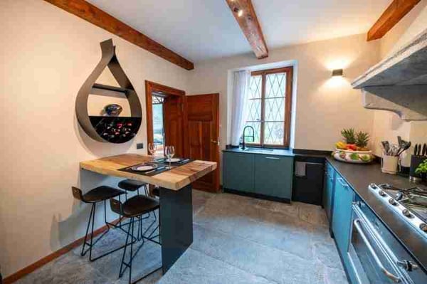 Maison individuelle de charme à Varzo – 5,5 pièces avec vue et balcon 5
