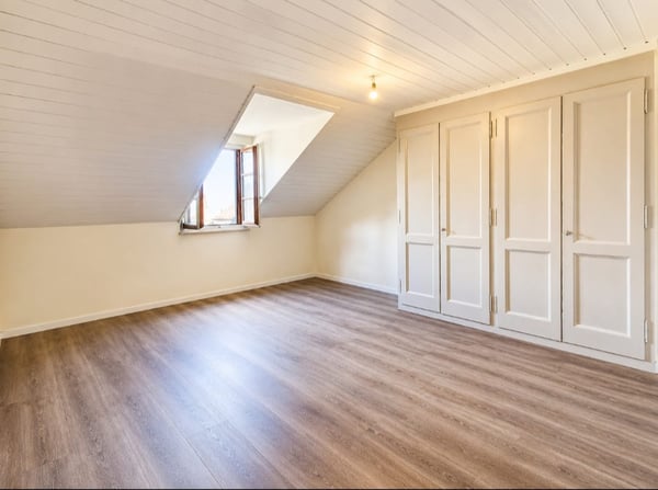 Charmant appartement rénové de 2,5 pièces au cœur du village d'Yens 3