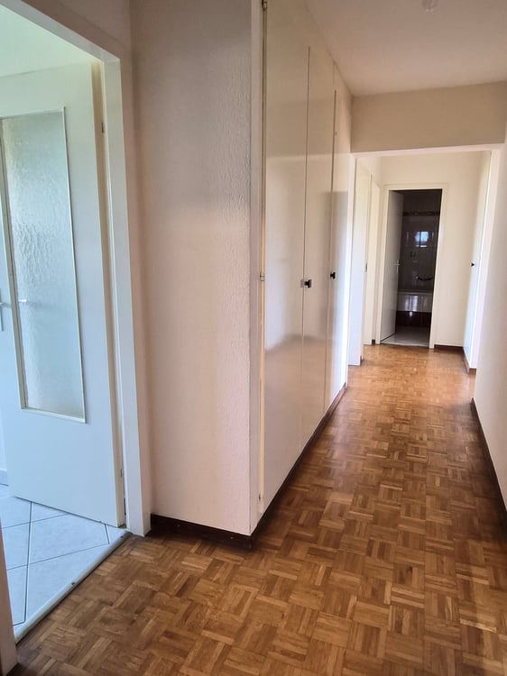 Appartement 3 pièces + cuisine lumineux avec balcon à Yverdon-les-Bains 2