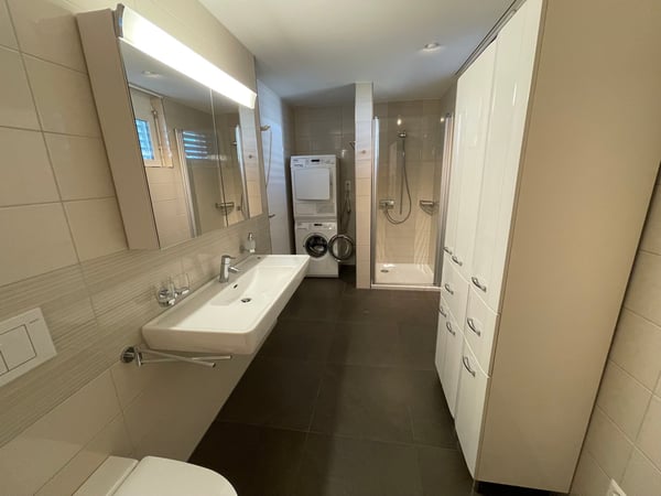 Wunderschöne 3.5-Zimmerwohnung an ruhiger und besonnter Lage 7
