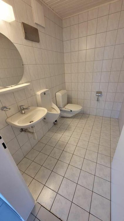 Helles Büro / frei einteilbarer Raum (Infrastruktur vorhanden) 5