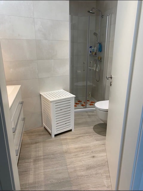 Magnifique appartement de 5.5 pièces dans un immeuble moderne à Marly 6