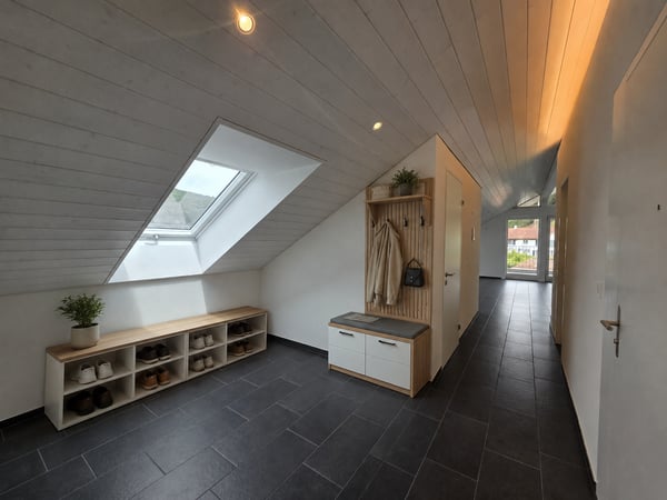 Grosse 4.5-Zimmer-Dachwohnung an ruhiger Lage in Mellikon 11