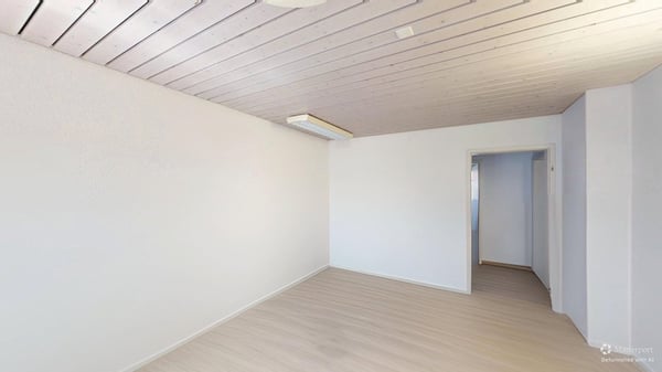 Charmante 3-Zimmer-Dachwohnung an der Hauptstrasse in Niedergösgen 2