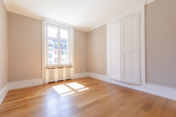Wunderschöne 5.5-Zimmer-Wohnung im 2. Stock eines historischen Gebäudes 2