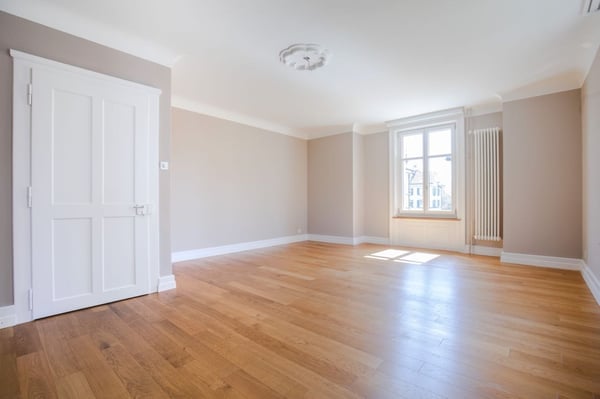 Wunderschöne 5.5-Zimmer-Wohnung im 2. Stock eines historischen Gebäudes 3