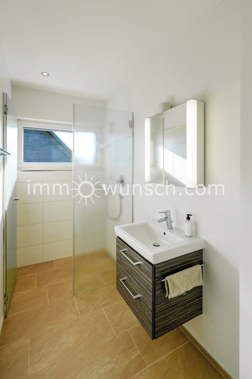 Bijou 4 ½ Zimmer Dach-Wg. mit Liftzugang, B&O Anlage, 3 PP, Wirtschaftsraum & Keller 6