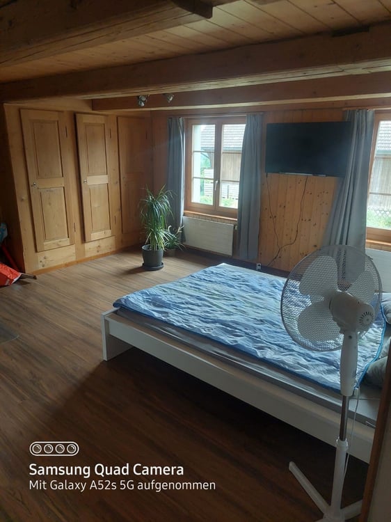 Charmante 5.5-Zimmer-Wohnung mit schöner Aussicht in Detligen 3
