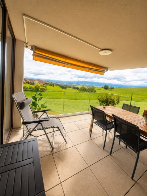 Spacieux appartement de 4.5 pièces avec balcon à Villars-Ste-Croix 3