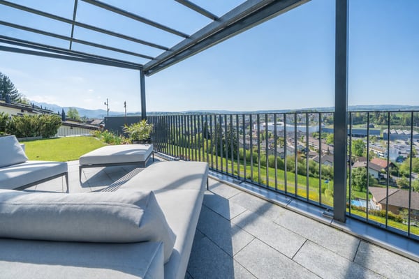 Ihr Logenplatz über dem Rontal – Traumhaus mit Weitsicht 1