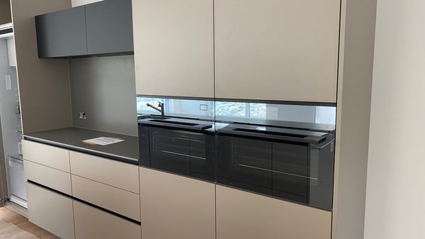 Erstvermietung: Topmoderne Wohnung im Eigentum Standard, Minergie effizient mit Solarstrom 8