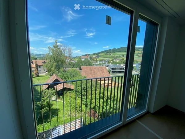 Erstvermietung: Topmoderne Wohnung im Eigentum Standard, Minergie effizient mit Solarstrom 7