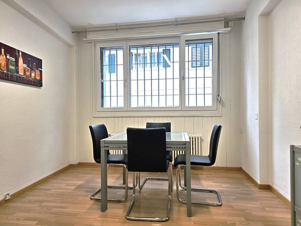 Gewerberäume mit Laden im Zentrum von Herznach 7