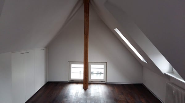 Charmante 3.5-Zimmer-Dachwohnung an der Wabernstrasse in Bern 6