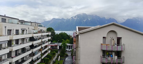Spacieux appartement traversant à rénover – Balcon, calme, vue lac et montagnes. Clarens, MONTREUX. 5