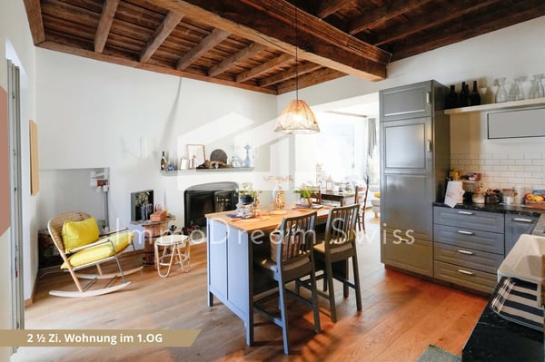 Patrizierhaus, komplett renovier: mit 3 Studios, 2 ½ Zimmer & 4 ½ Zimmer Maisonette Dachwohnung 7