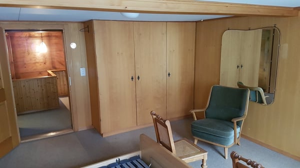 Charmantes 7.5-Zimmer-Einfamilienhaus in Erlenbach im Simmental – Traditionelles Schweizer Holzhaus 10
