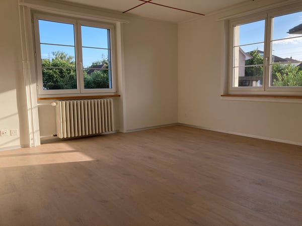 Charmante 4.5-Zimmer-Duplex-Wohnung in Kerzers – modern renoviert mit Gartensitzplatz 6