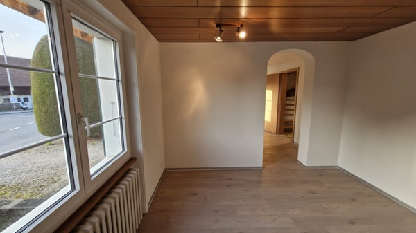 Charmante 4.5-Zimmer-Duplex-Wohnung in Kerzers – modern renoviert mit Gartensitzplatz 4