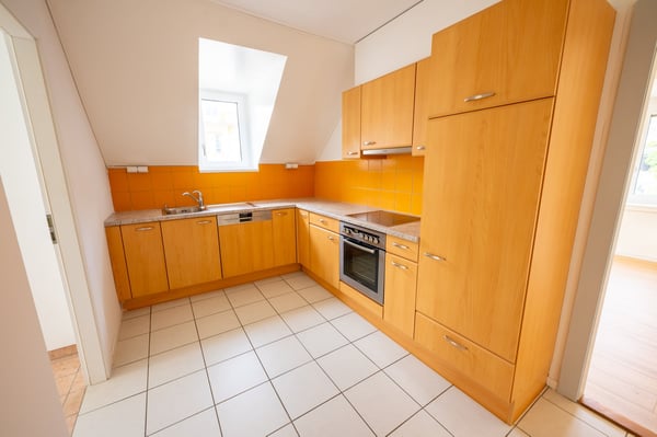 Magnifique appartement de 3.5 pièces rénové, 95 m², Gare de Neuchâtel 13