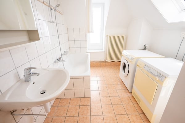 Magnifique appartement de 3.5 pièces rénové, 95 m², Gare de Neuchâtel 9