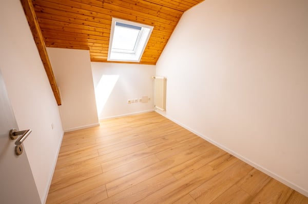 Magnifique appartement de 3.5 pièces rénové, 95 m², Gare de Neuchâtel 5