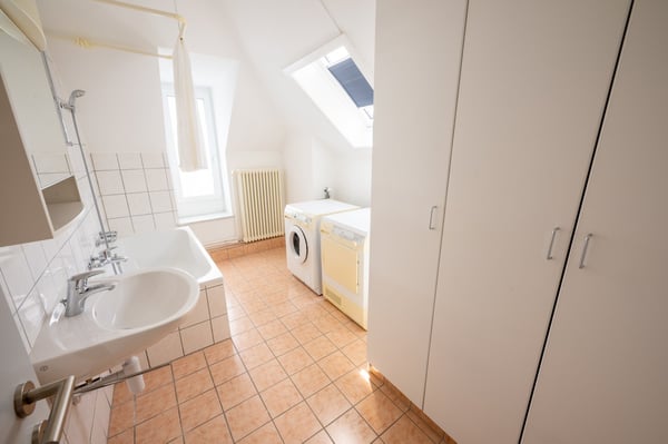 Magnifique appartement de 3.5 pièces rénové, 95 m², Gare de Neuchâtel 15