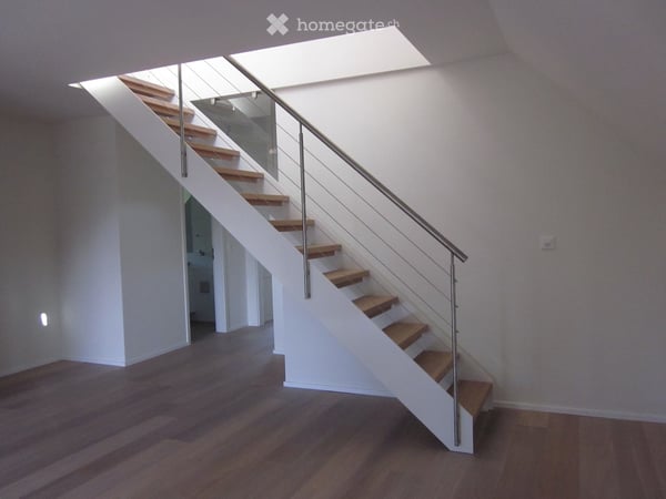 Charmante 4 Zimmer Maisonette Wohnung mit grossem Sonnenbalkon 6