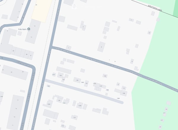 Bauland - Bauerwartungsland mit Entwicklungspotenzial in 4125 Riehen – zwei Parzellen 1