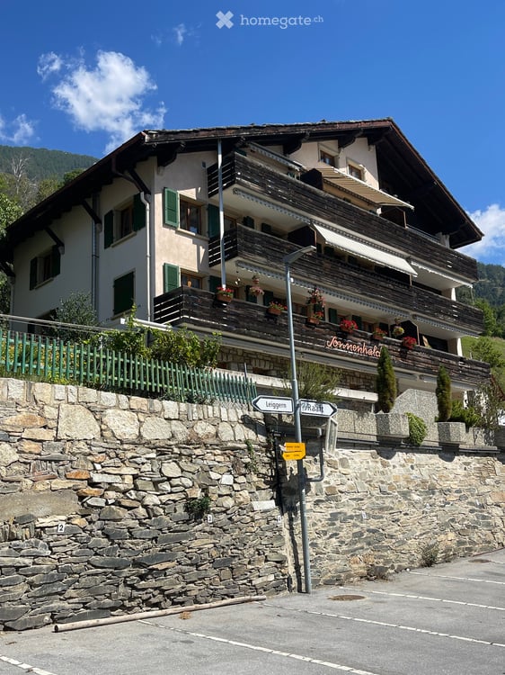 Sonnig mit Aussicht | Wohnküche | 3 separate Zimmer | Balkon+Terrasse | Sauna  /auch WG geeignet 2