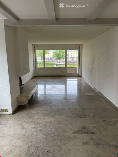 Grosszügige, helle 4.5 Zimmerwohnung an sehr zentraler Lage 108 m2 2