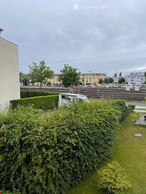 Grosszügige, helle 4.5 Zimmerwohnung an sehr zentraler Lage 108 m2 6