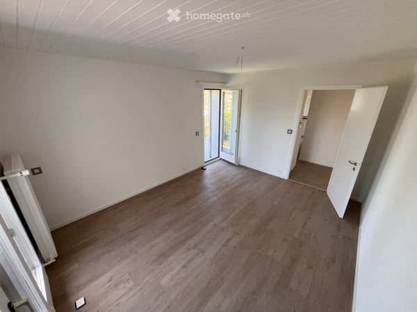 Dans la nature, appartement rénové à neuf, belle vue, 2 terrasses, jardin, hauts de Montreux 11