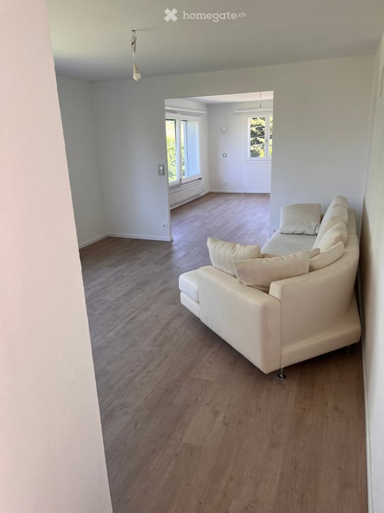 Dans la nature, appartement rénové à neuf, belle vue, 2 terrasses, jardin, hauts de Montreux 5