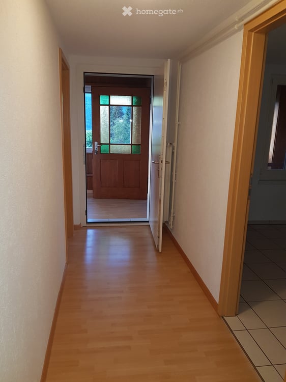 Charmante 3.5-Zimmer-Wohnung mit Balkon und schöner Aussicht in Rothrist 9