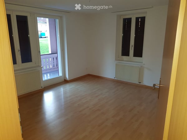 Charmante 3.5-Zimmer-Wohnung mit Balkon und schöner Aussicht in Rothrist 10