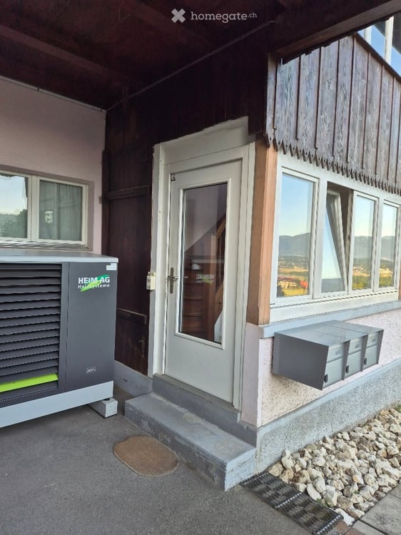 Charmante 3.5-Zimmer-Wohnung mit Balkon und schöner Aussicht in Rothrist 3