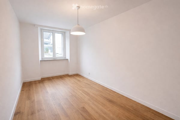 Exklusive 3.5-Zimmer-Wohnung mit Privatgarten – Erstbezug nach Totalsanierung 3
