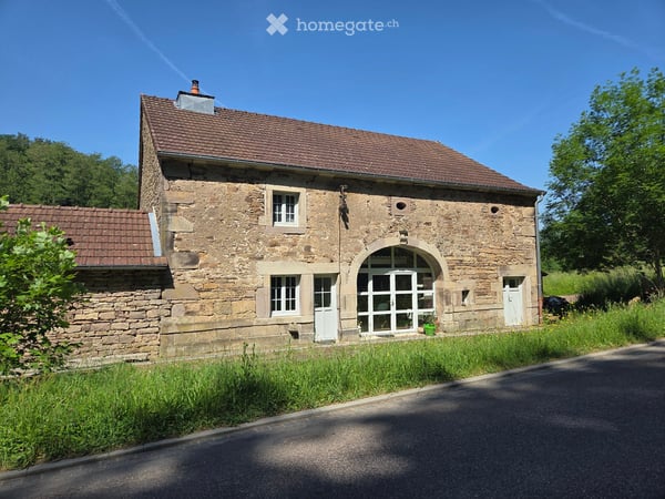 Maison de caractère en pierre à Belmont, Franche-Comté – 7,5 pièces sur 170 m² 1
