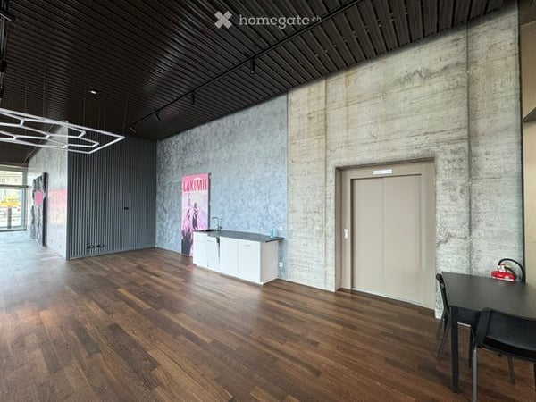 140m2 Moderne Büro-/Verkaufs- oder Gewerbefläche an zentraler Lage in Ostermundigen 8
