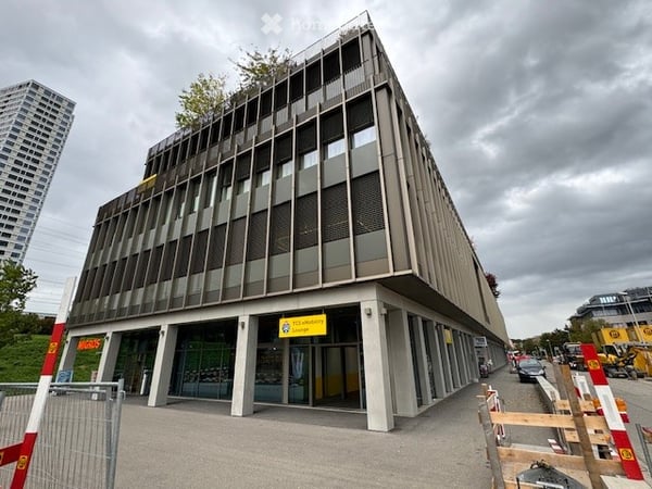 140m2 Moderne Büro-/Verkaufs- oder Gewerbefläche an zentraler Lage in Ostermundigen 9