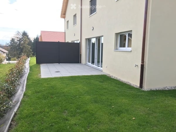Villa contiguë moderne de 5.5 pièces à St-Aubin FR 4
