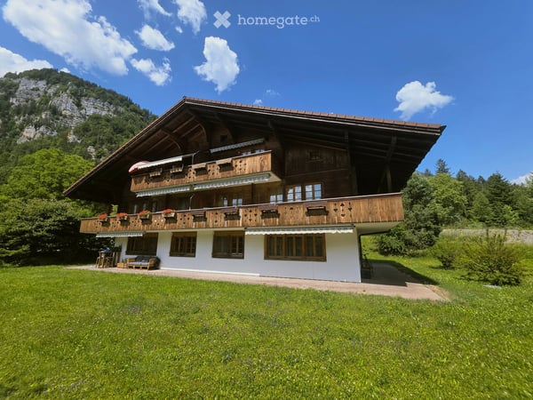 ERSTBEZUG: Moderne Erst- oder Zweitwohnung im Herzen vom Berner Oberland! 1